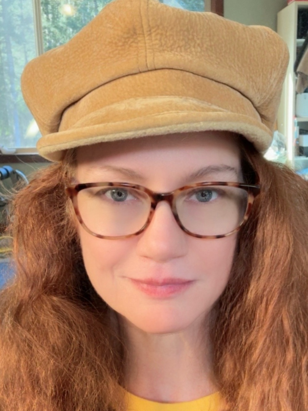 Tan Faux Suede Newsboy Cabbie Hat Soft Fleece Lined Vintage Style